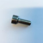 fals höfuð skrúfa